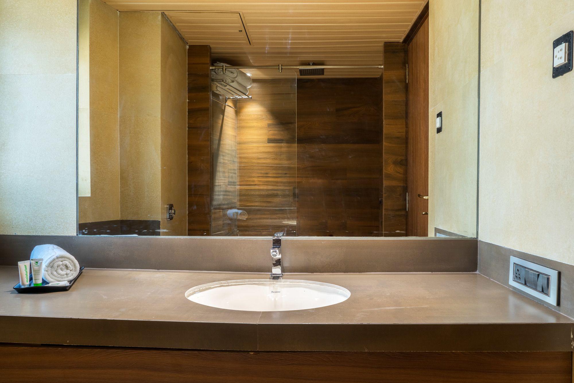 Hotel Treebo Olive Nest Bombay Exterior foto
