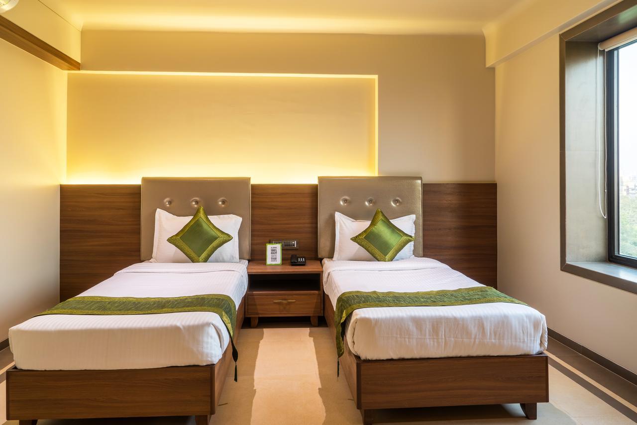 Hotel Treebo Olive Nest Bombay Exterior foto